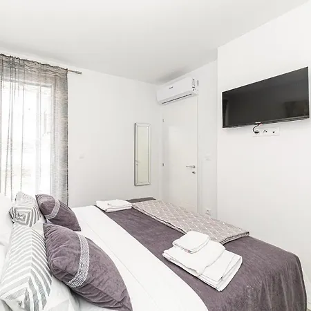 Gorgeous In Okrug Gornji