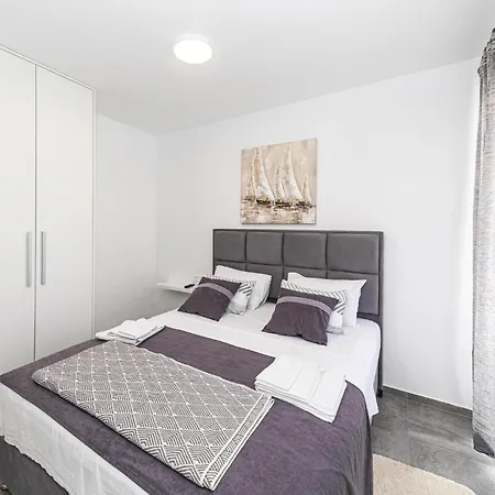 Appartamento Gorgeous In Okrug Gornji Traù