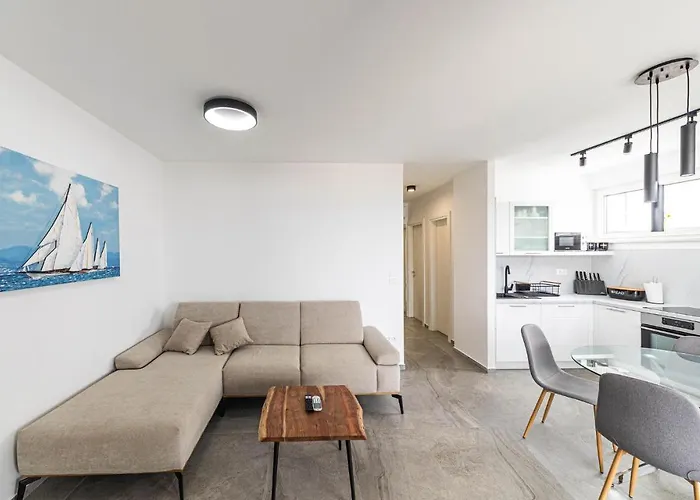 Apartman Gorgeous In Okrug Gornji