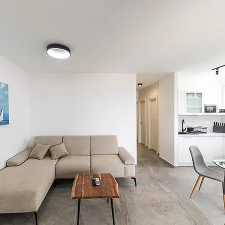 شقة In Okrug Gornji With Wifi
