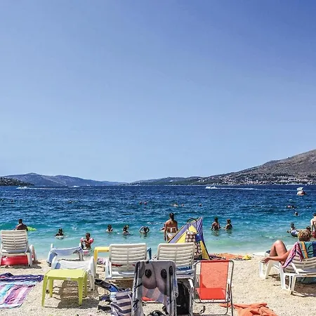 Апартаменти Gorgeous In Okrug Gornji *